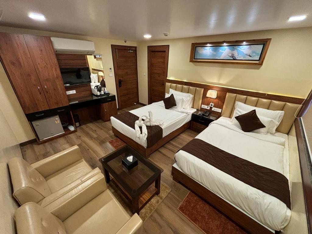 Hotel Golden Orbit Āsansol Zewnętrze zdjęcie
