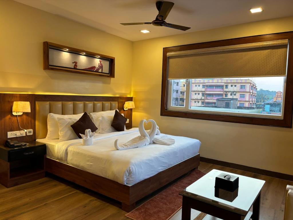 Hotel Golden Orbit Āsansol Zewnętrze zdjęcie